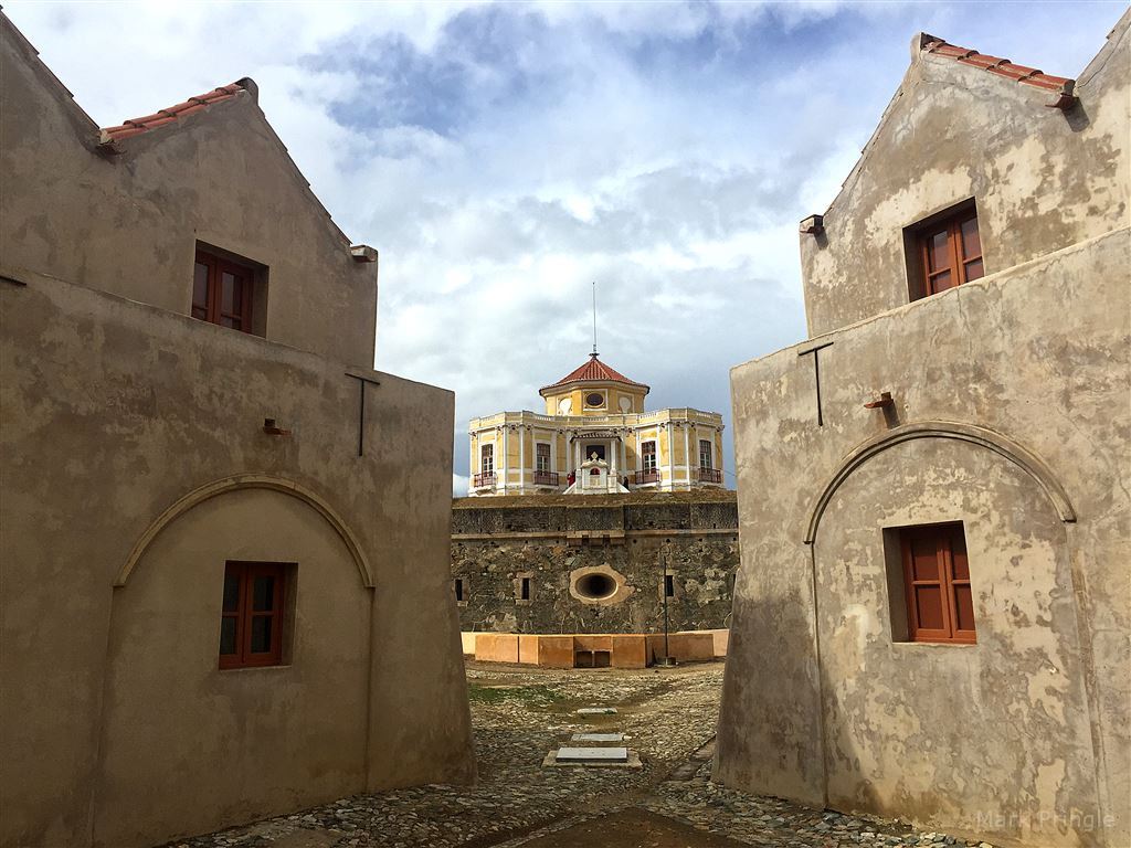 Inside The Walls Of Nossa Senhora Da Graça Fort (Photo) | Nossa Senhora ...